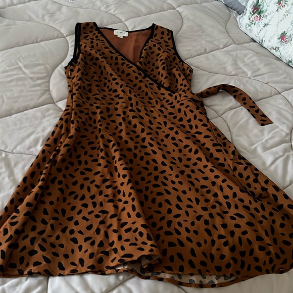 Everly Leopard Dress - Picture 1 of 2